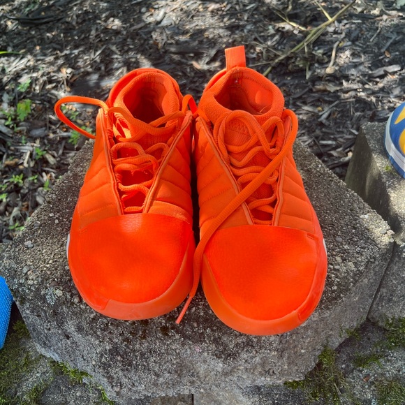 Harden Basketball Shoes - Picture 1 of 8